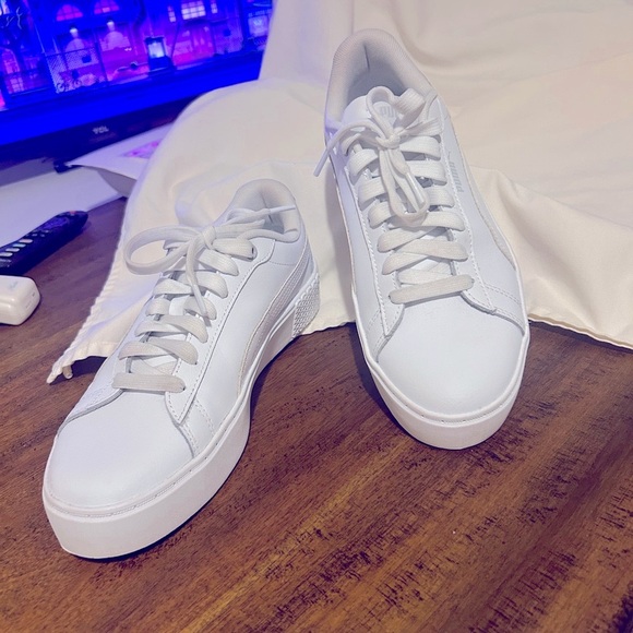 Puma White and Gray Platform Athletic Shoes - Picture 7 of 7